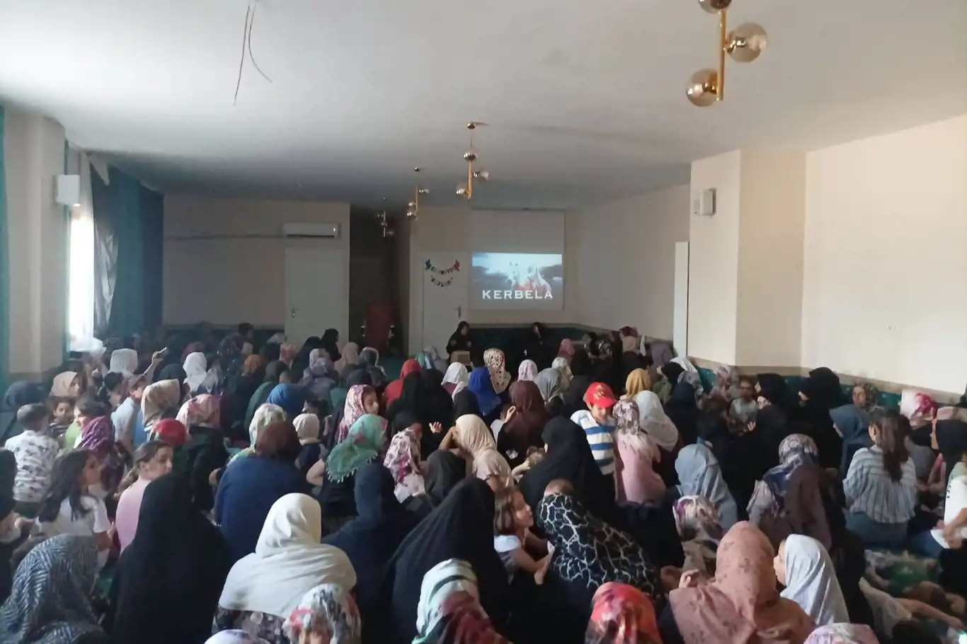 Diyarbakır'da "Ehl-i Beytin büyük imtihanı: Kerbala" konulu seminer düzenlendi