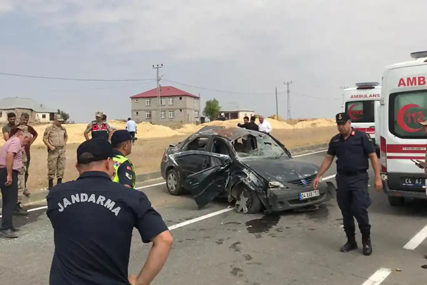 Trektor û wesayît li hev qelibîn: 4 birîndar