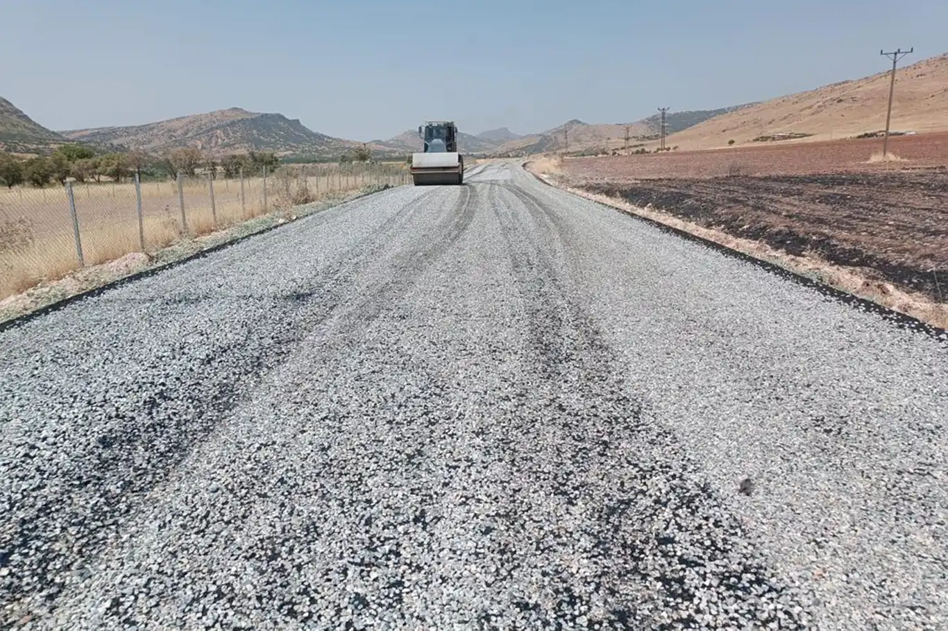 Hazro ve Kulp arası 33 kilometre yol asfaltlandı