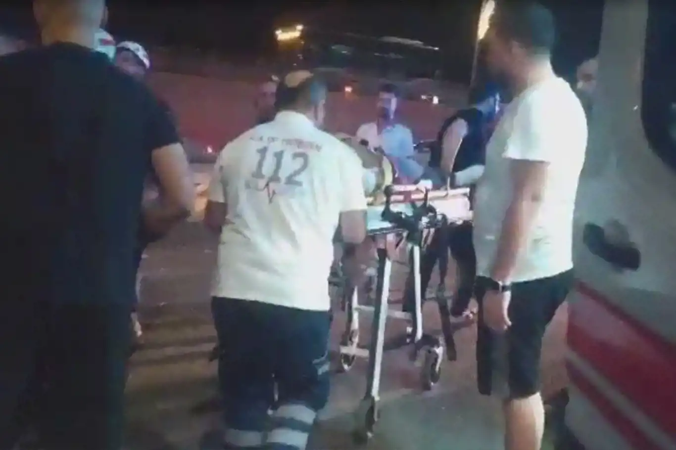 Wesayîta ku li refûlê qelibî teqle avêt: Yek birîndar