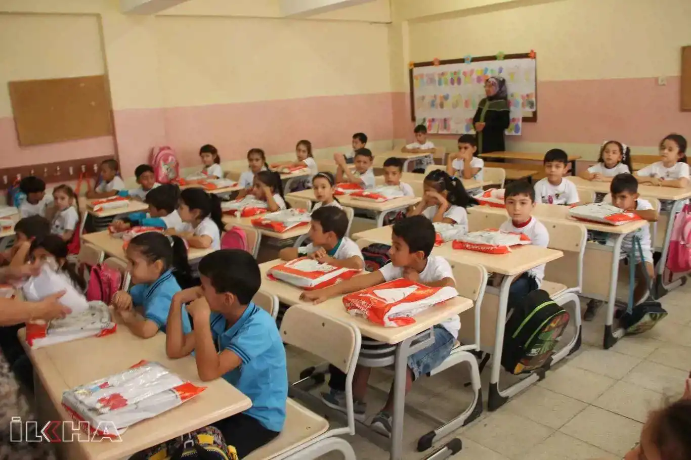 MEB'den okul kıyafetleri genelgesi