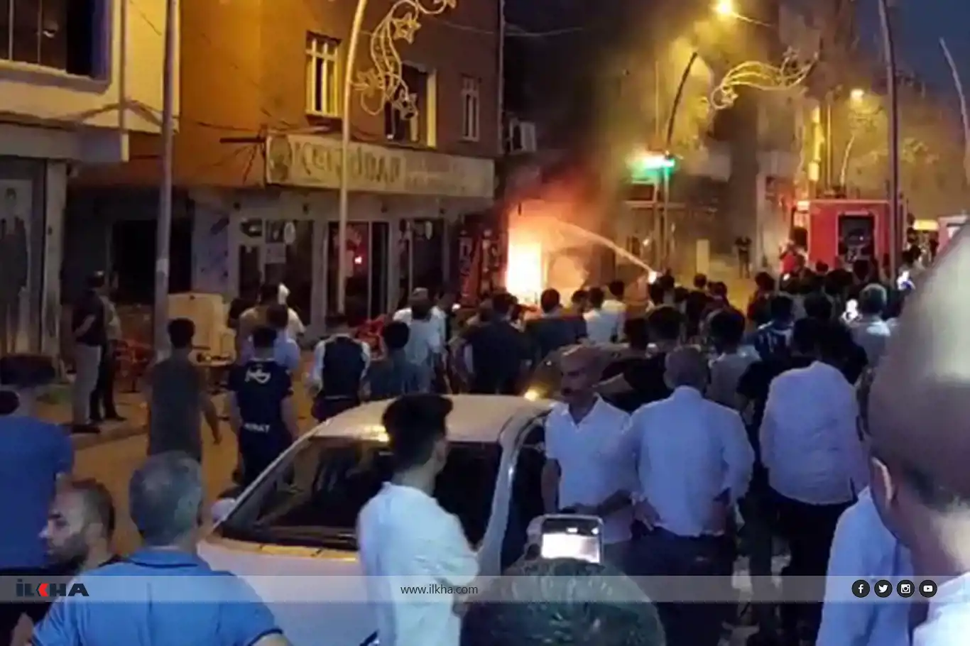 Mirovê ku ji kalê xwe re hêrs bû dikana xwe şewitand