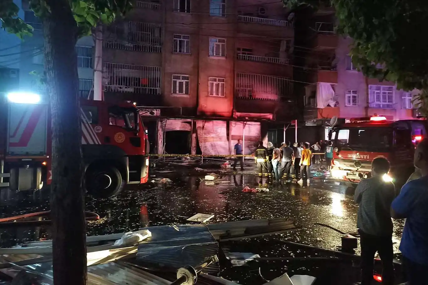 Diyarbakır'da tekstil dükkanında patlama