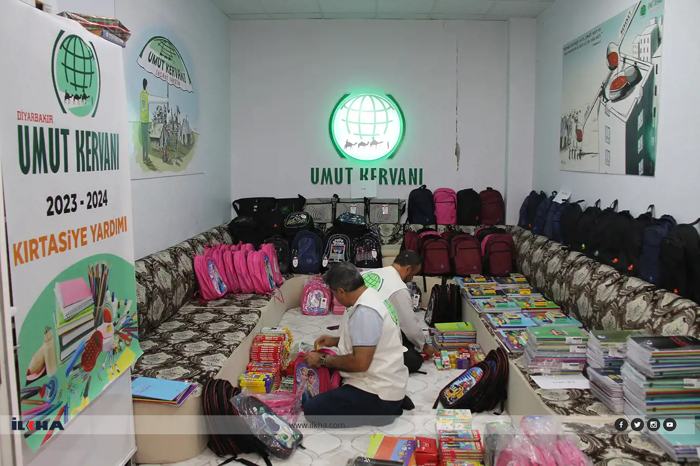 Diyarbakır Umut Kervanı binlerce öğrencinin kırtasiye azığını hazırladı