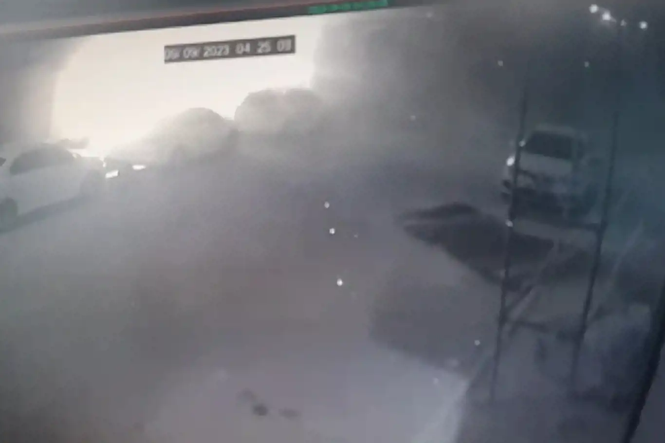 Diyarbakır'da tekstil atölyesinde çıkan yangının görüntüleri ortaya çıktı