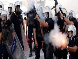 Polis Şiddetine Soruşturma Açıldı