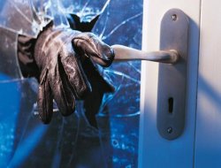 Kaynakçı dükkanı soyuldu