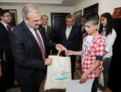 Öğrencilere çevre ödülleri verildi