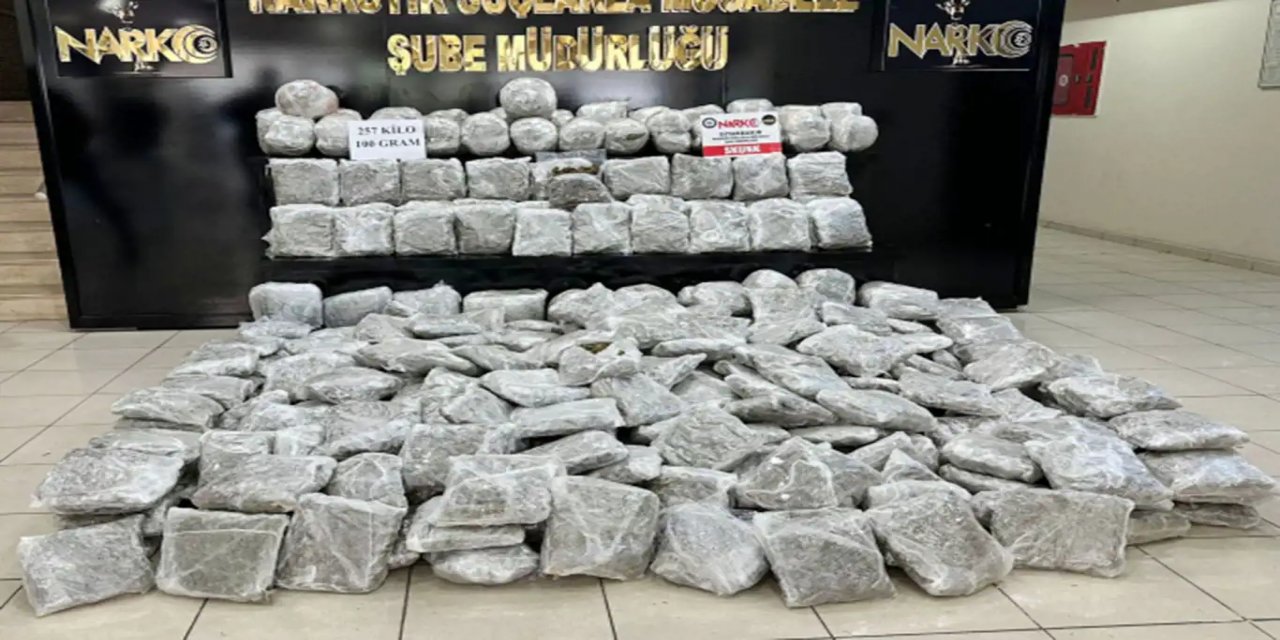 Diyarbakır'da 257 kilogram skunk ele geçirildi: 2 gözaltı