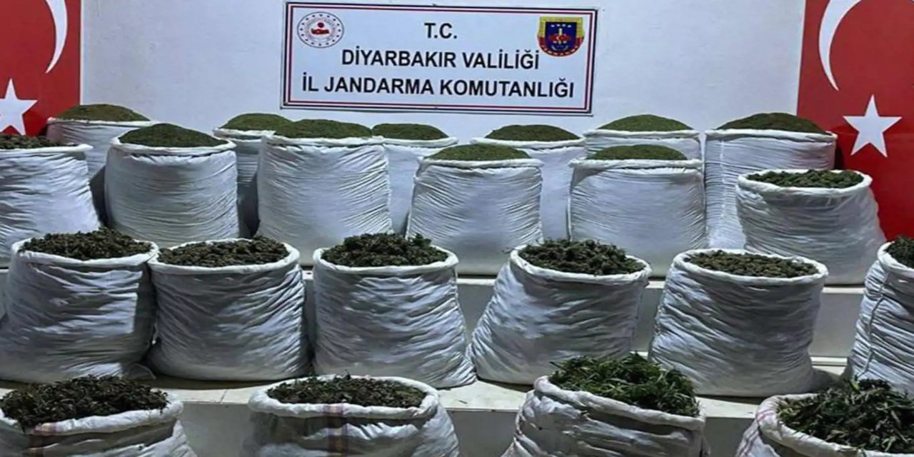 Diyarbakır'da yaklaşık bir ton uyuşturucu ele geçirildi