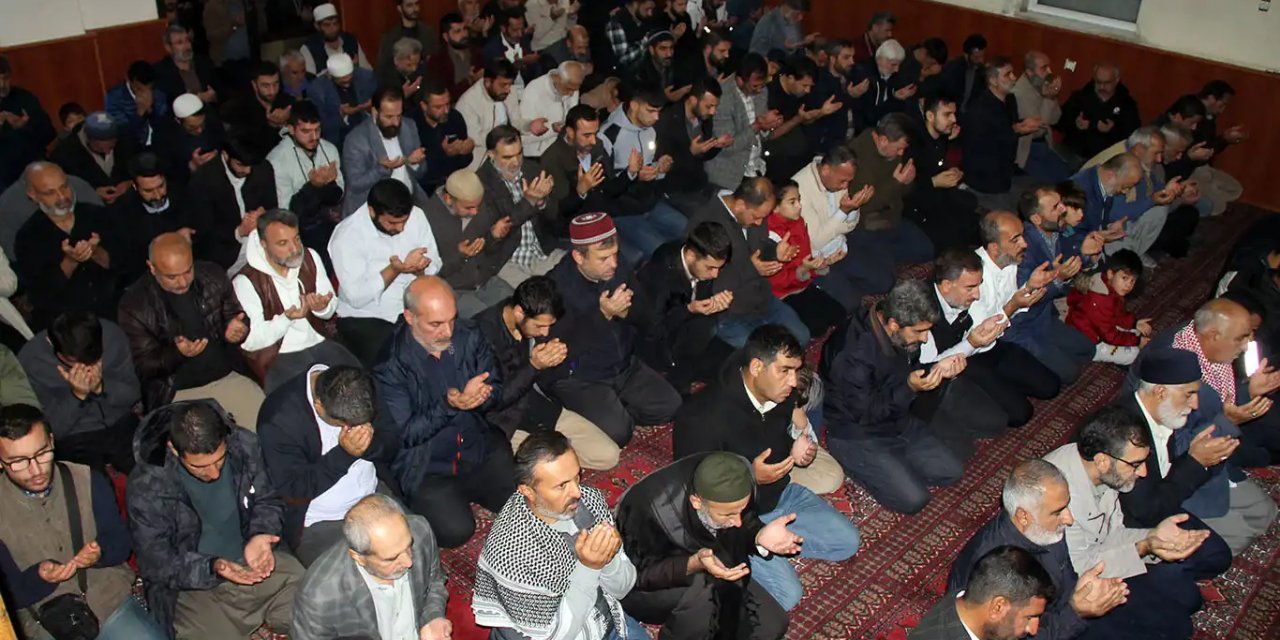 Diyarbaır'da Filistin için "sabah namazında dua" programları devam ediyor