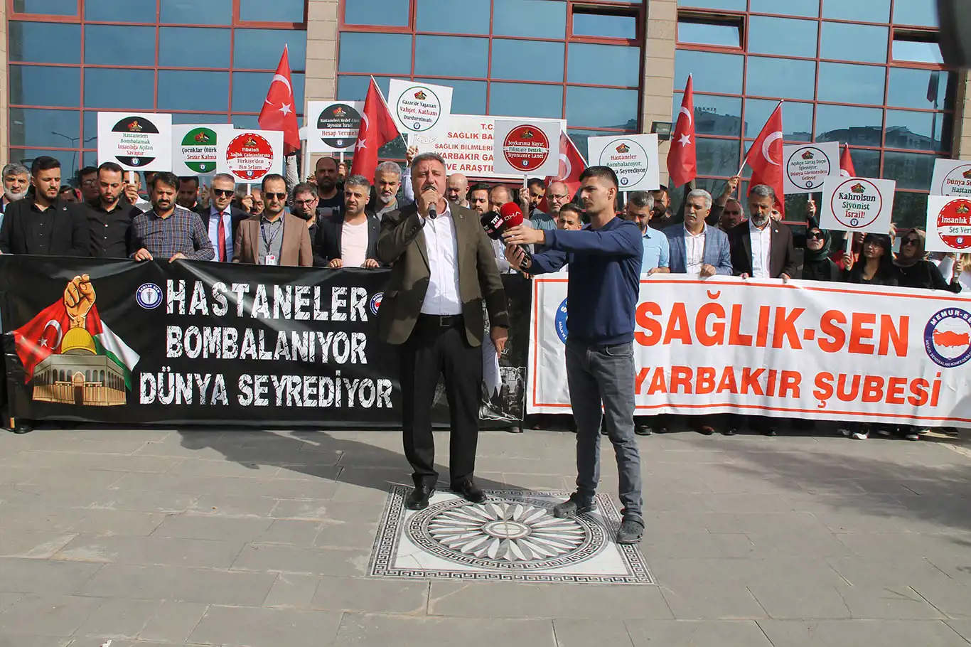 Diyarbakır Sağlık-Sen Gazze'deki katliamları protesto etti