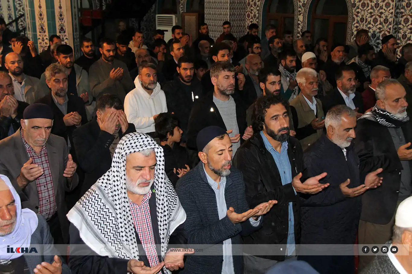 Kudüs sevdalısı Diyarbakır halkı sabah namazında Filistin için dua etti