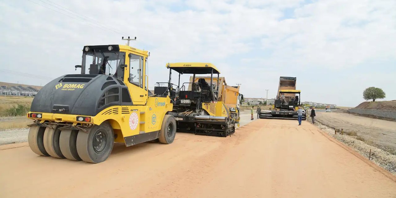 Diyarbakır'da yeni imar alanlarında yol çalışmaları sürüyor