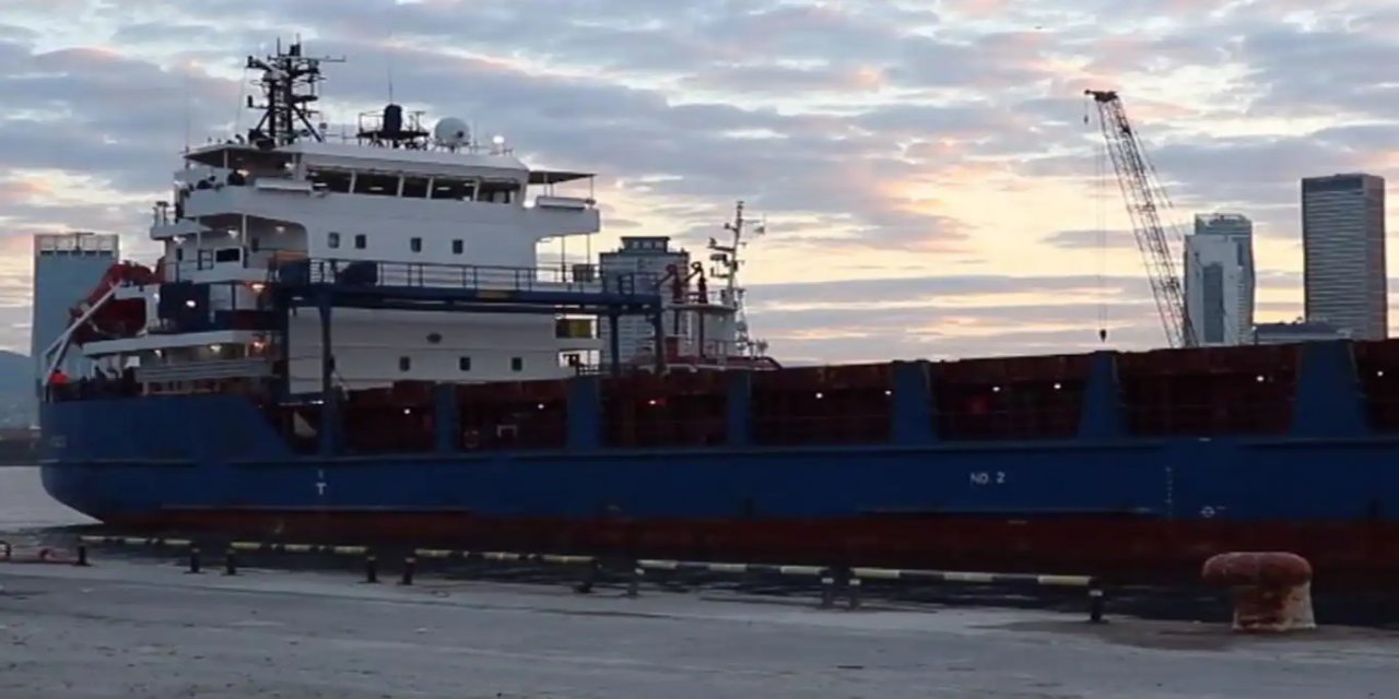 Keştîya alîkarîyê ya ji bo Xazzeyê ji Îzmîrê bi rê ket