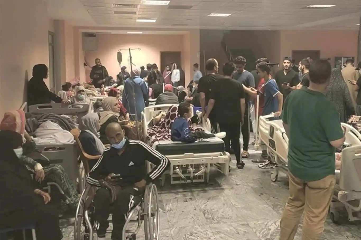 BM: Kameralar önünde insani bir felaket yaşanıyor