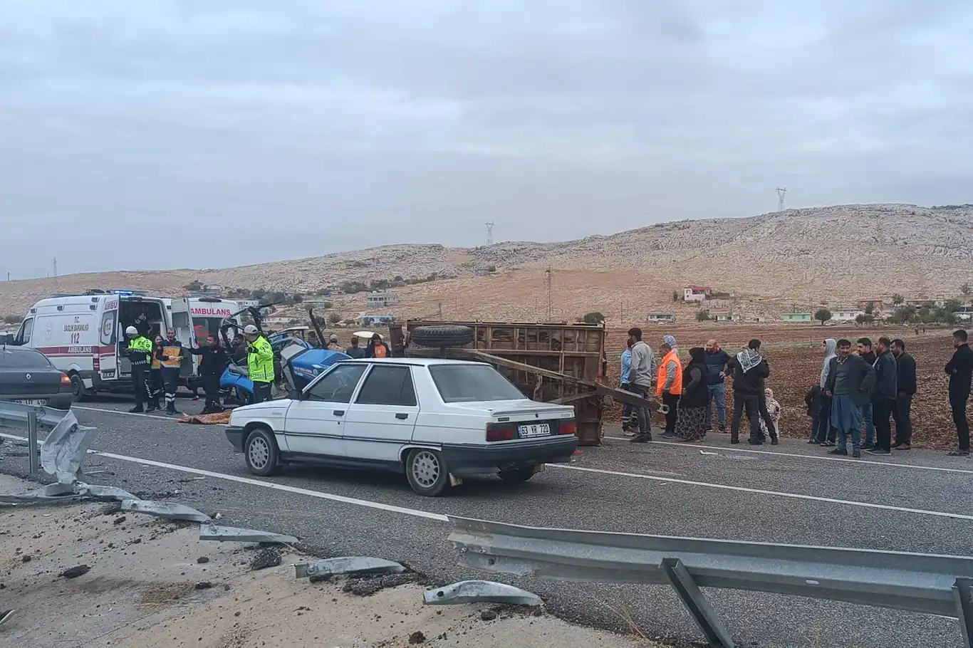 Diyarbakır'da tır ile traktör çarpıştı: Bir ölü, bir yaralı