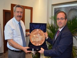 Ak Parti'den Vali Kıraç'a ziyaret