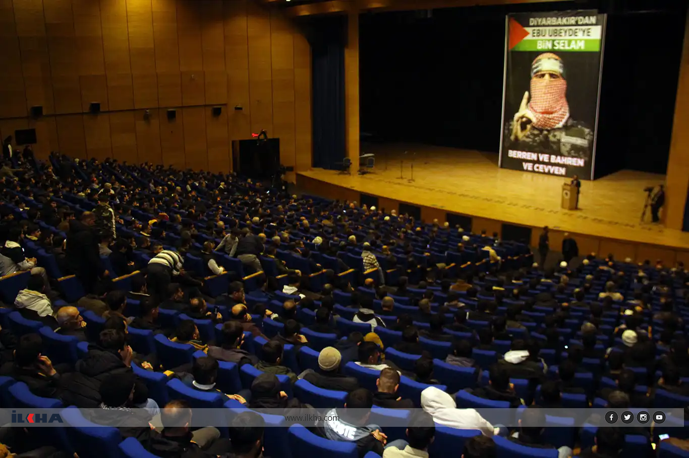 Diyarbakır'da "Yolumuzu Aydınlatan Yıldızlar" temalı program yoğun katılımla gerçekleşti