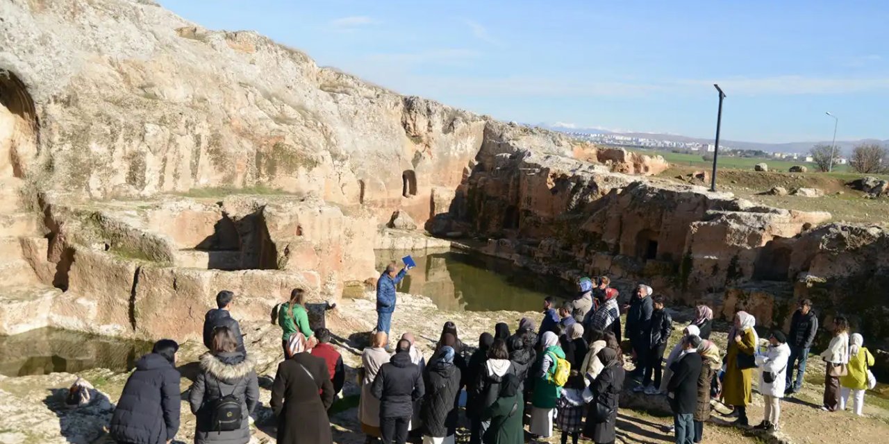 "Kentini Tanı Kendini Tanıt" projesi devam ediyor