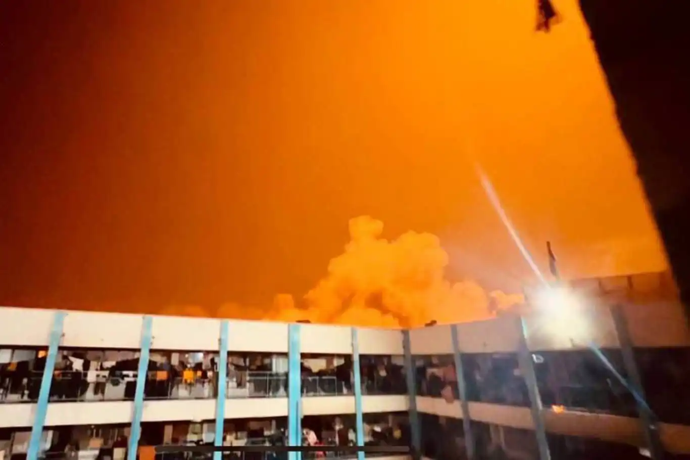 İşgalci siyonistlerden Gazze'de yeni katliam: Onlarca şehit