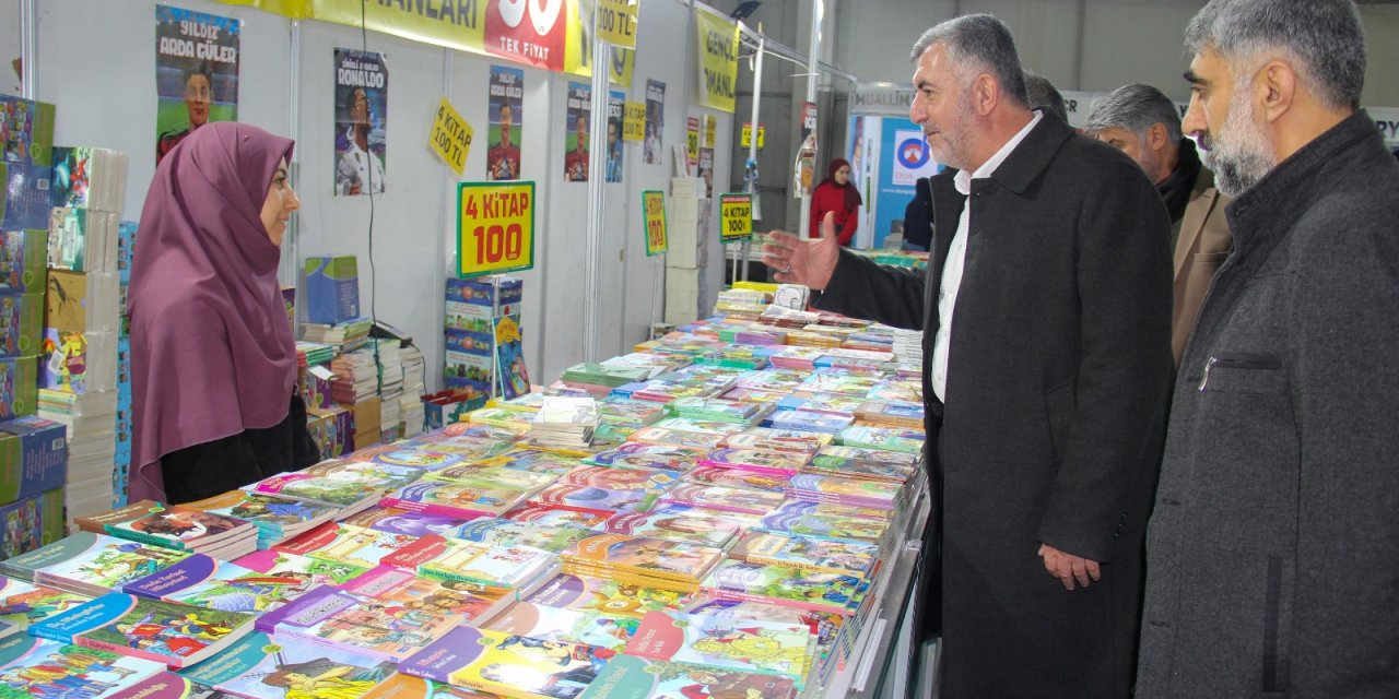 HÜDA PAR Diyarbakır İl Başkanlığından Diyarbakır’da düzenlenen Kitap Fuarı’na ziyaret