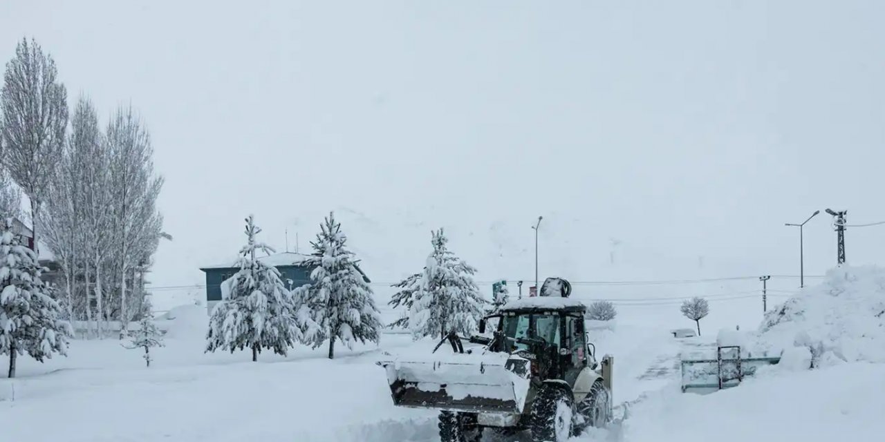 Li Bedlîs û Wanê rêya 287 gundan ji ber berfê hat girtin