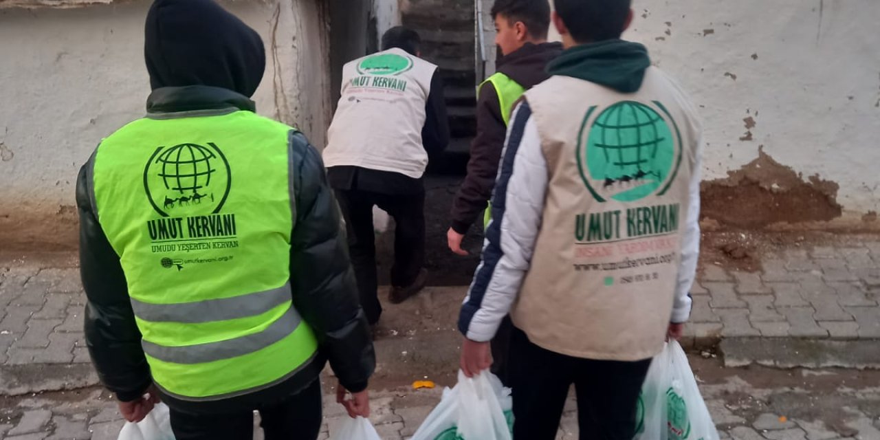 Umut Kervanı Çınar'da yardımda bulundu