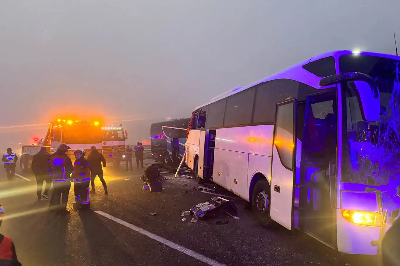 Kuzey Marmara Otoyolu'nda zincirleme kaza: 11 ölü, 57 yaralı