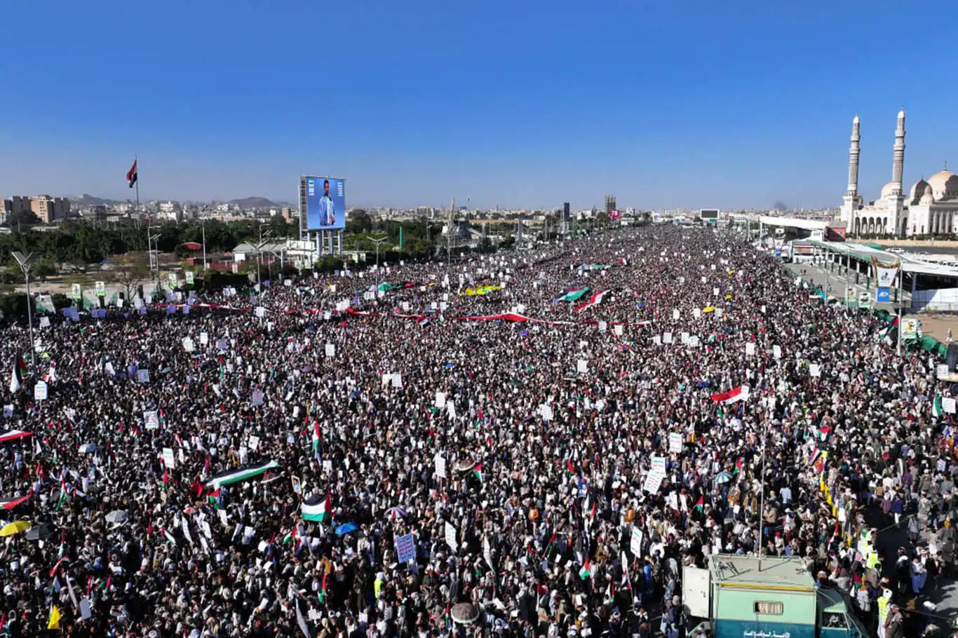 Li Yemenê bi beşdarbûna bi milyonan însanan xwepêşandan hat lidarxistin