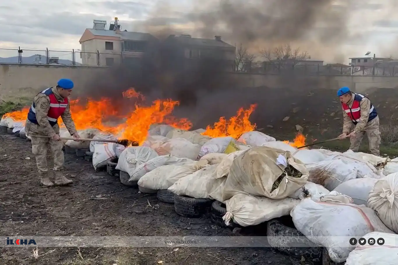 Diyarbakır'da ele geçirilen 24 ton uyuşturucu yakılarak imha edildi