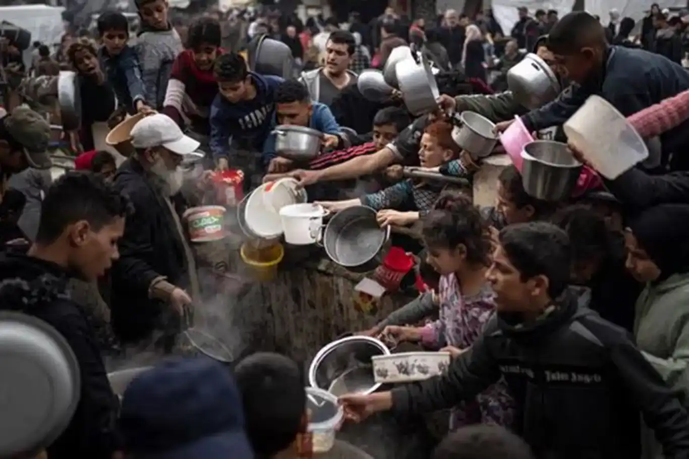 DSÖ: Gazze açlıktan kırılıyor