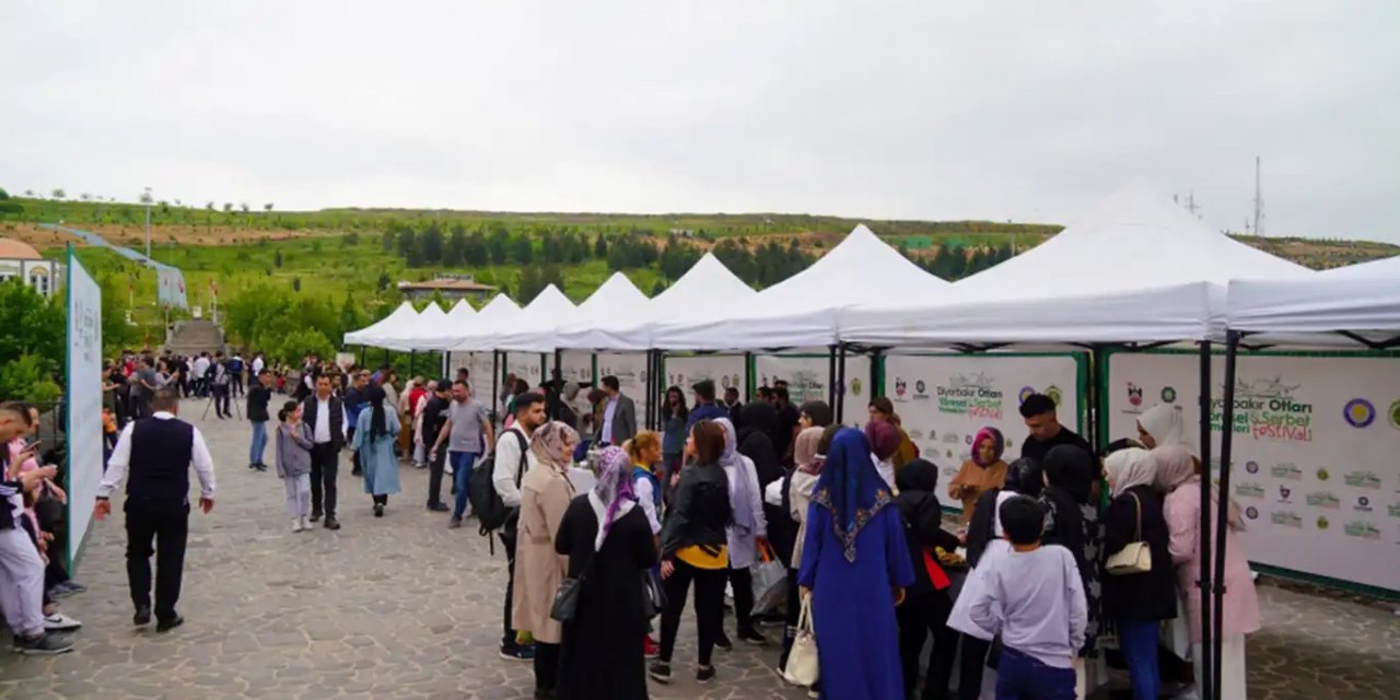 İstihdama ve turizme katkı için esnaf ile sanatkarlar desteklendi