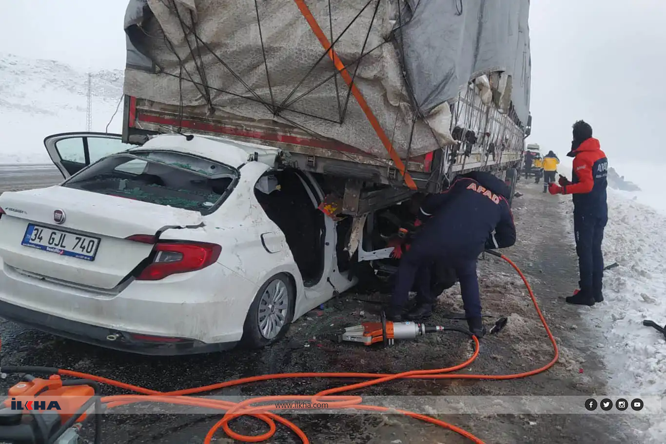 Wesayît di bin tirê de ma: 2 mirî, 1 birîndar