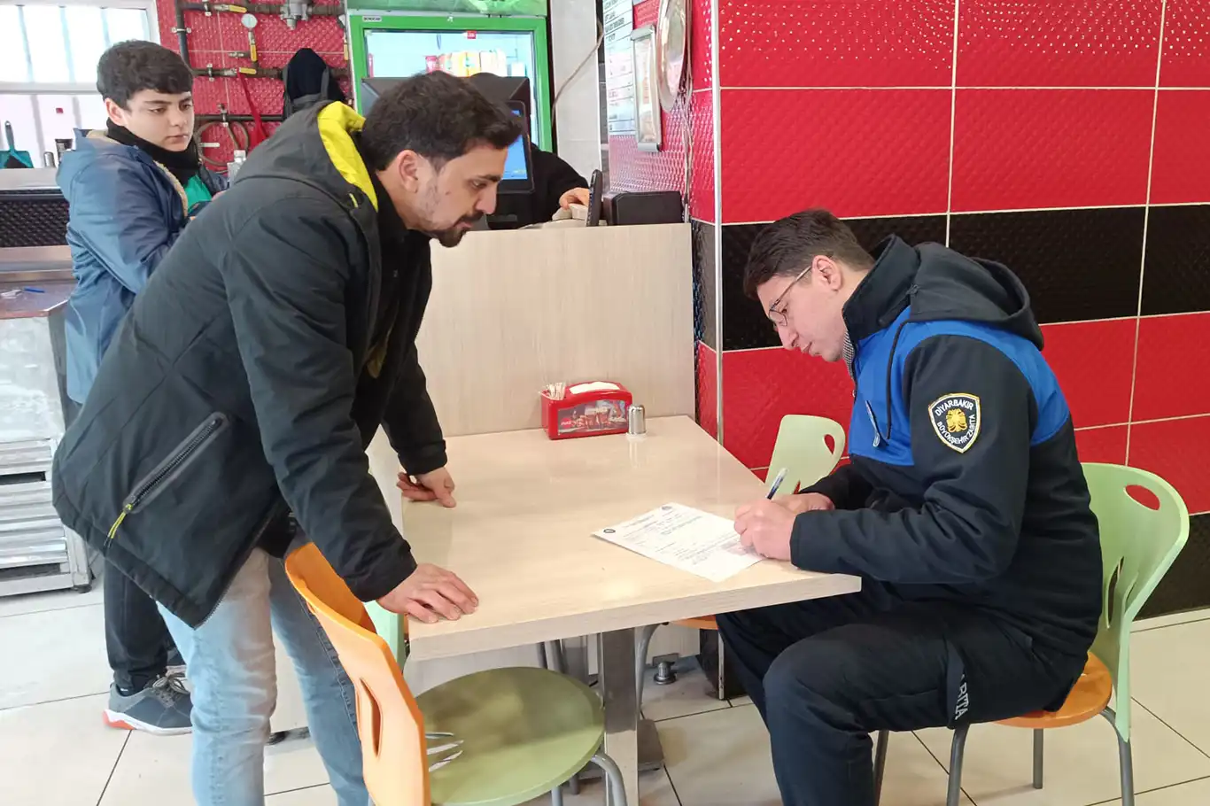 Zabıta ekipleri denetimleri artırdı