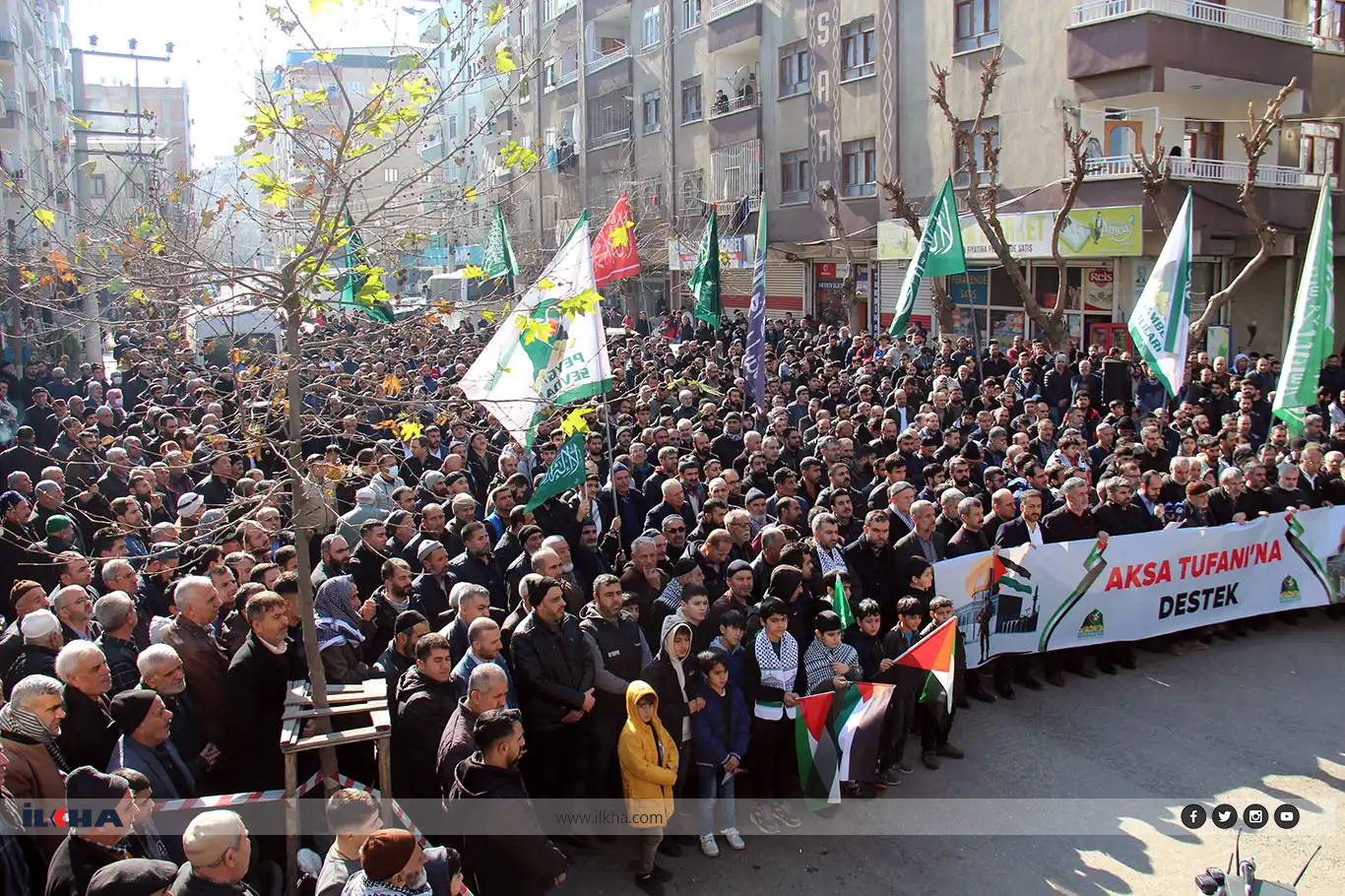 Evîndarên Pêxember: Temaşevanbûna ji ev zilm û qirkirinê re ji hemû ummet û însanîyetê re îxanet e