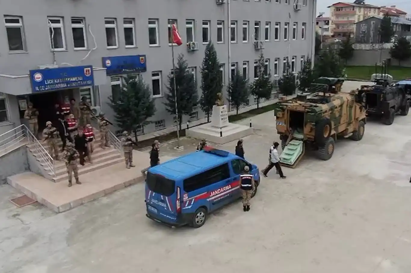 Diyarbakır'da PKK operasyonu: 19 gözaltı
