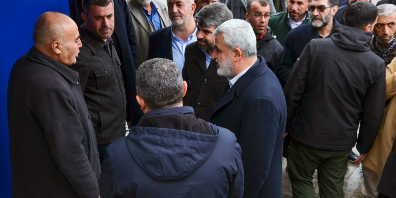 HÜDA PAR’ın Büyükşehir Adayı Dinç, Çınar İlçesinde vatandaşlarla buluştu