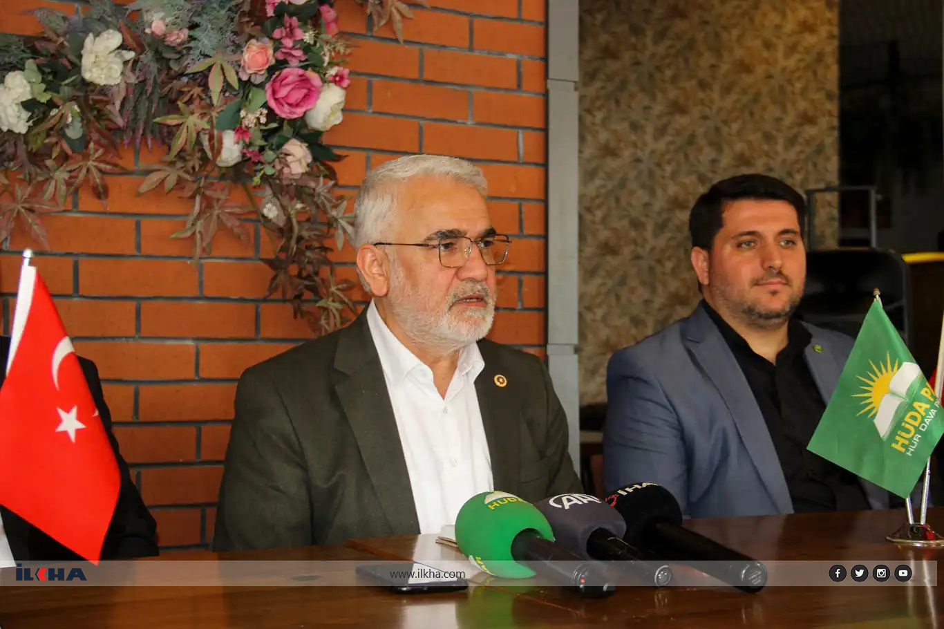 Serokê Giştî yê HUDA PARê Yapicioglu li Ispartayê axivî