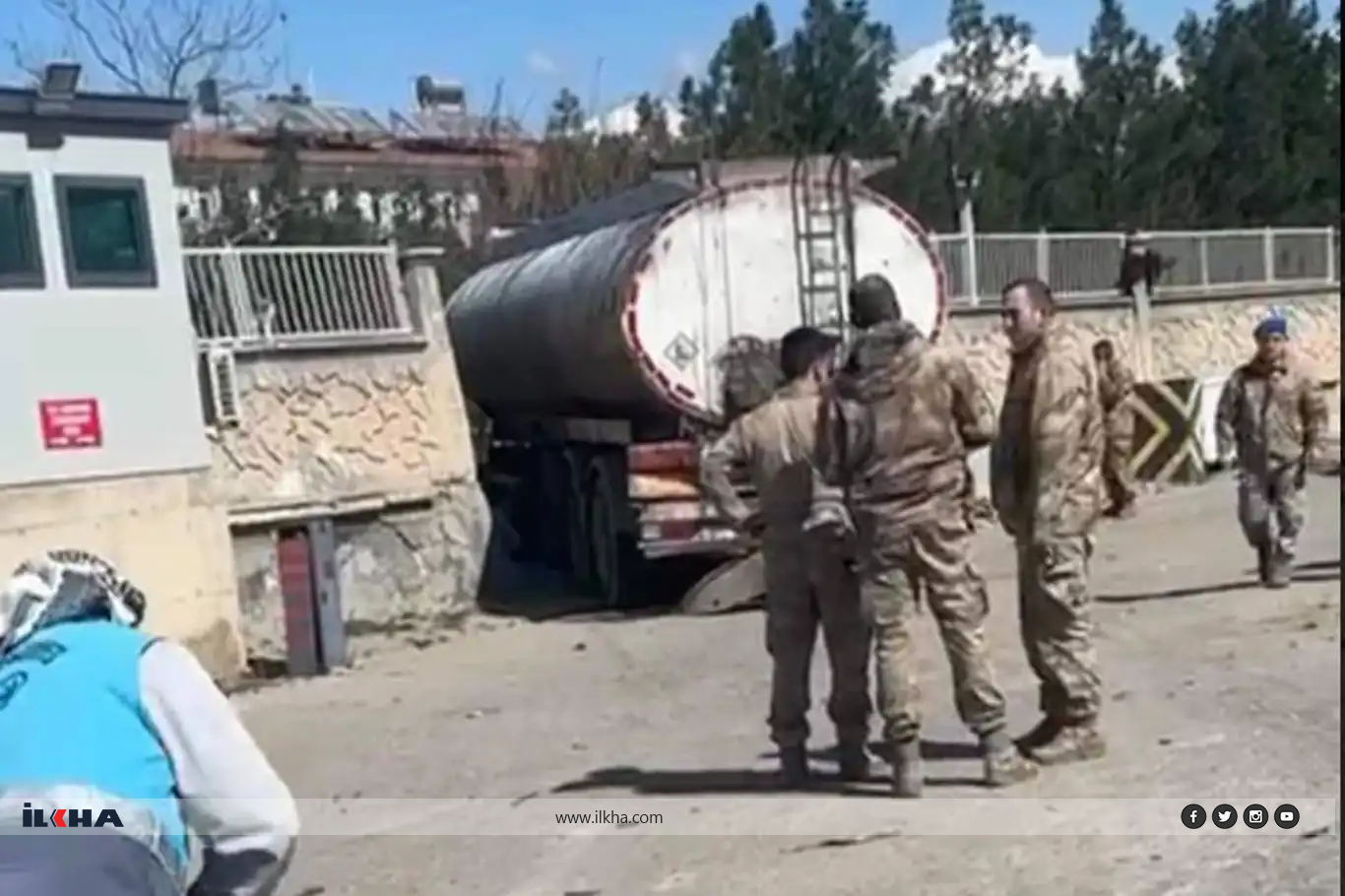 Li Rihayê qezaya trafîkê: Mirîyek, 2 birîndar