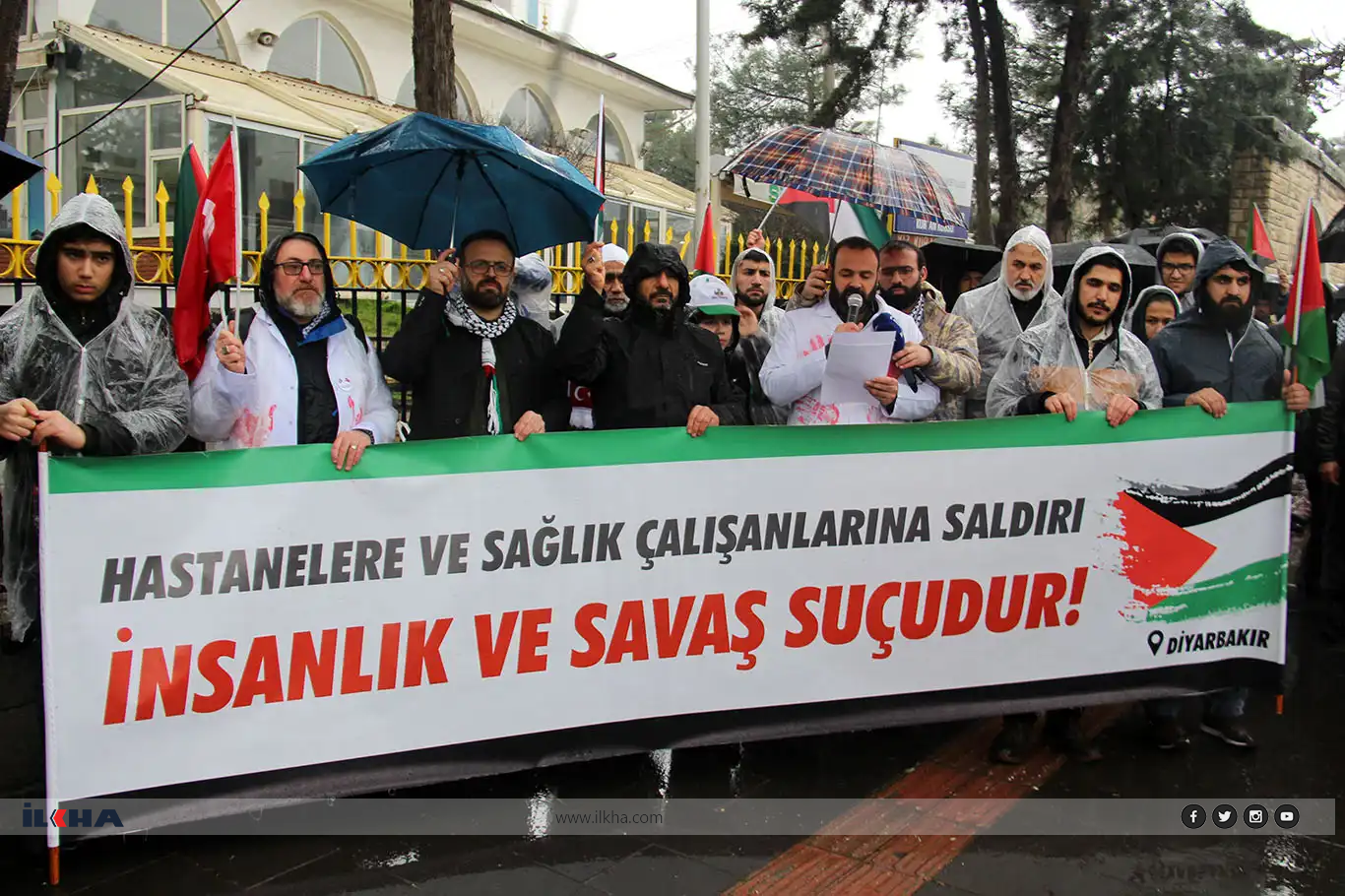 Diyarbakır'da Hekimlerin sessiz yürüyüşü 17'nci haftasında