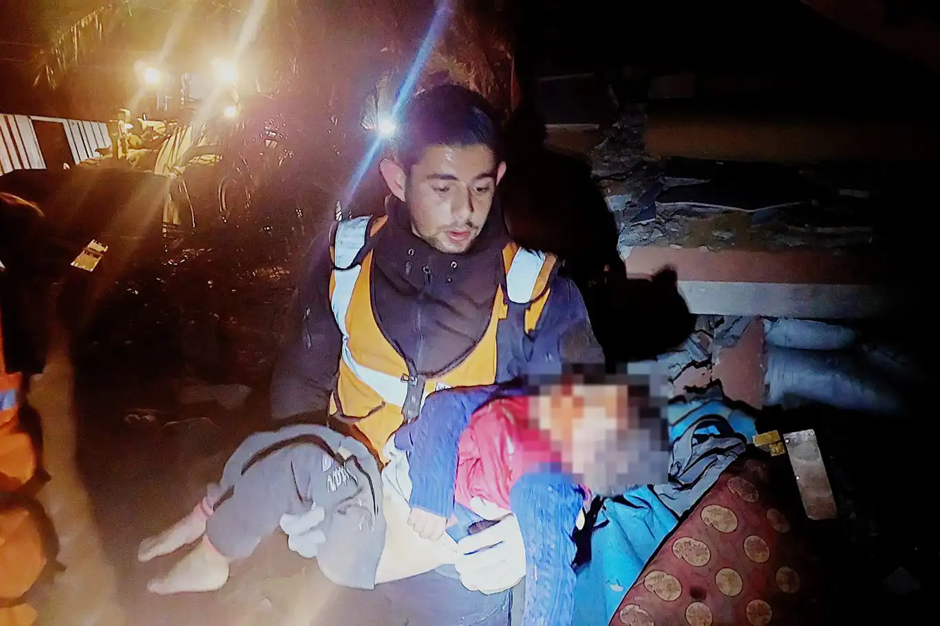 Rejîma sîyonîst di roja yekem a Remezanê de qetlîamên xwe domand