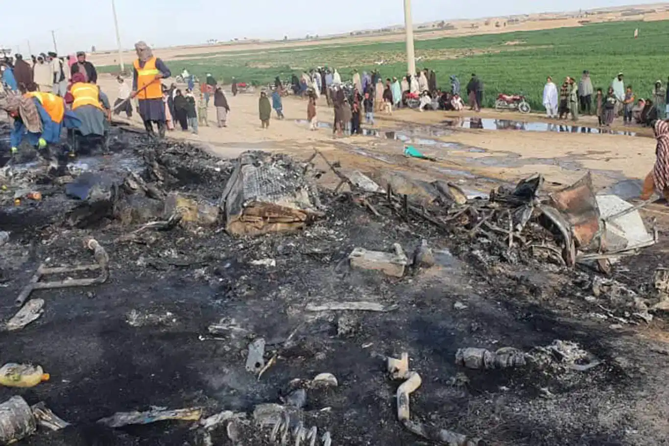 Li Efxanistanê otobusa rêwîyan qeza kir: 21 mirî, 38 birîndar