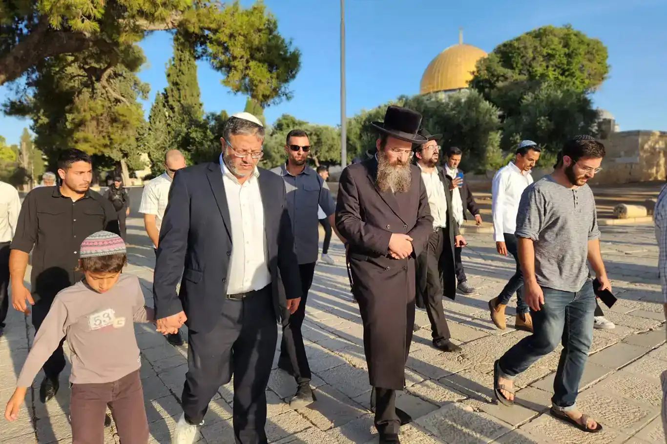 Wezîrê sîyonîst ji bo êrîşa li Mescîdî Eqsayê bang kir