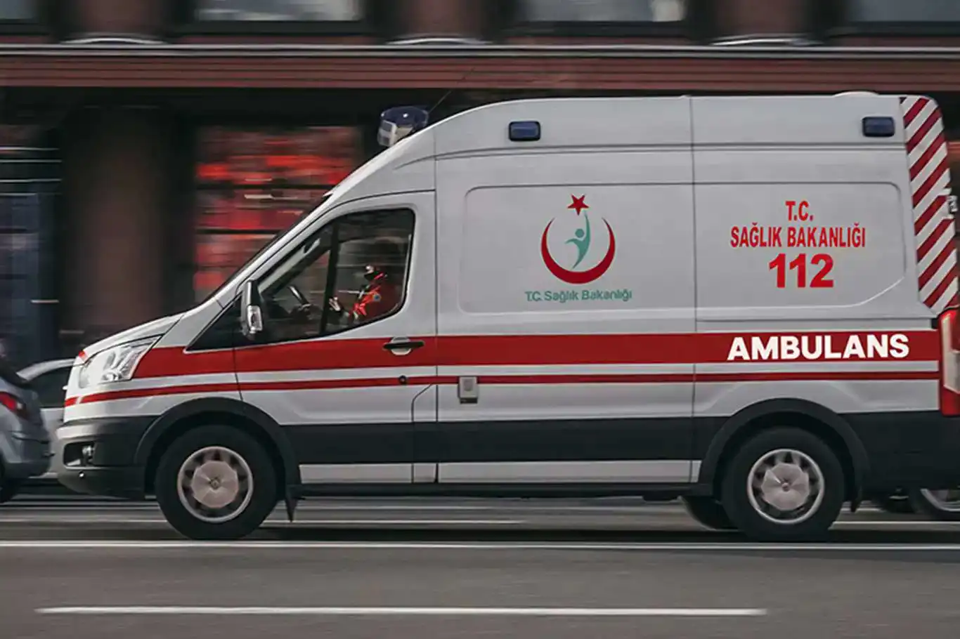 Tir û mînîbûsa rêwîyan li hev qelibîn: 5 kesan canê xwe ji dest dan, 10 kes birîndar bûn