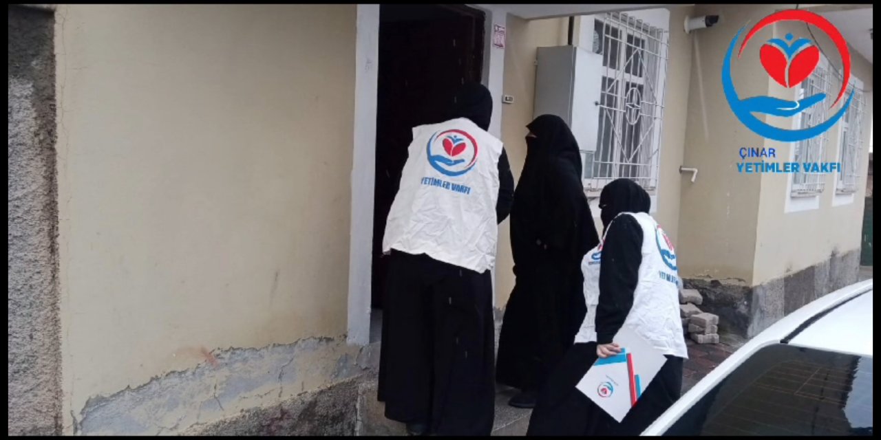 Yetimler Vakfı Çınar'da 20 aileye gıda yardımında bulundu