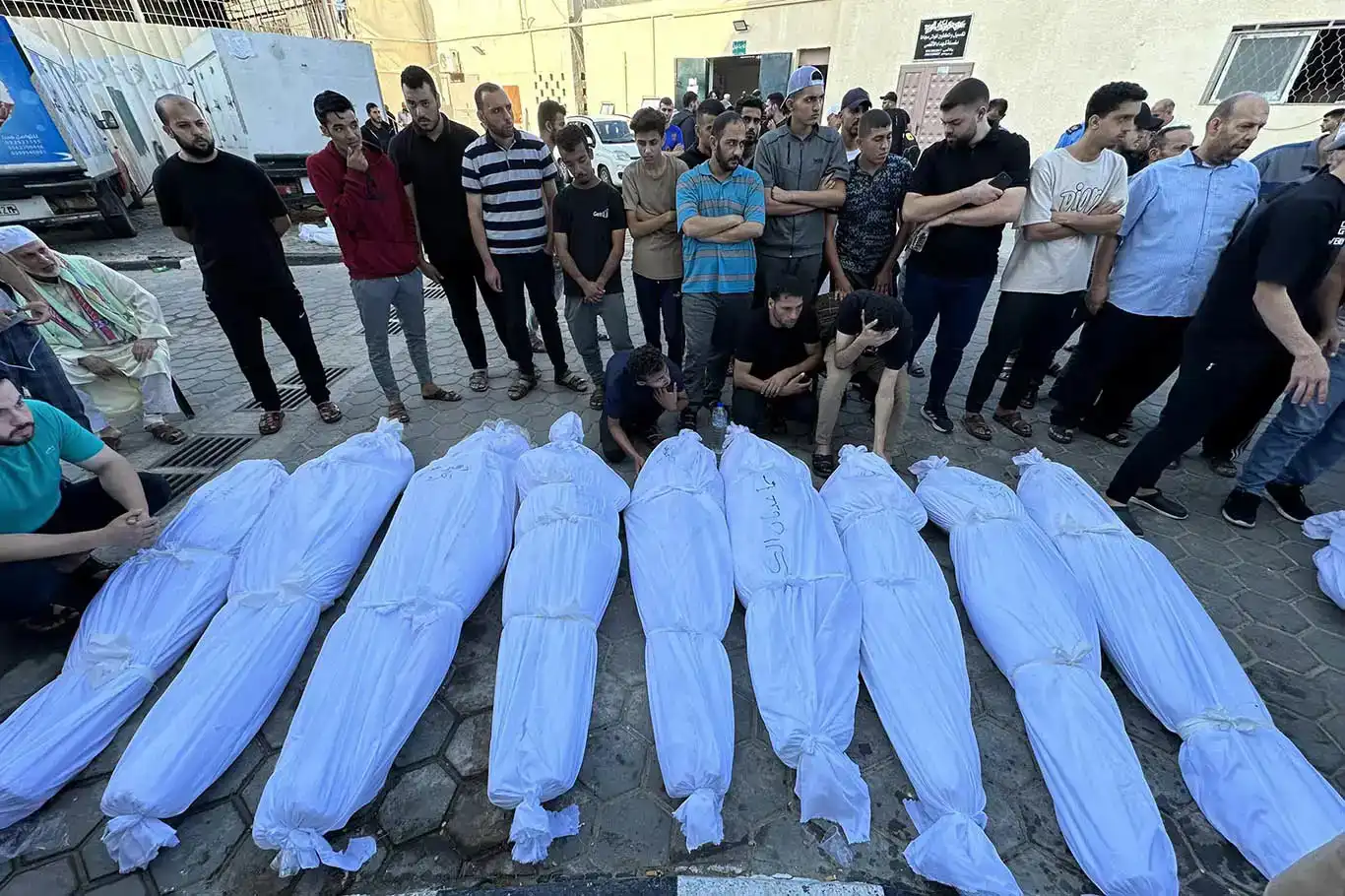 Gazze'de şehit sayısı 32 bin 552'ye yükseldi