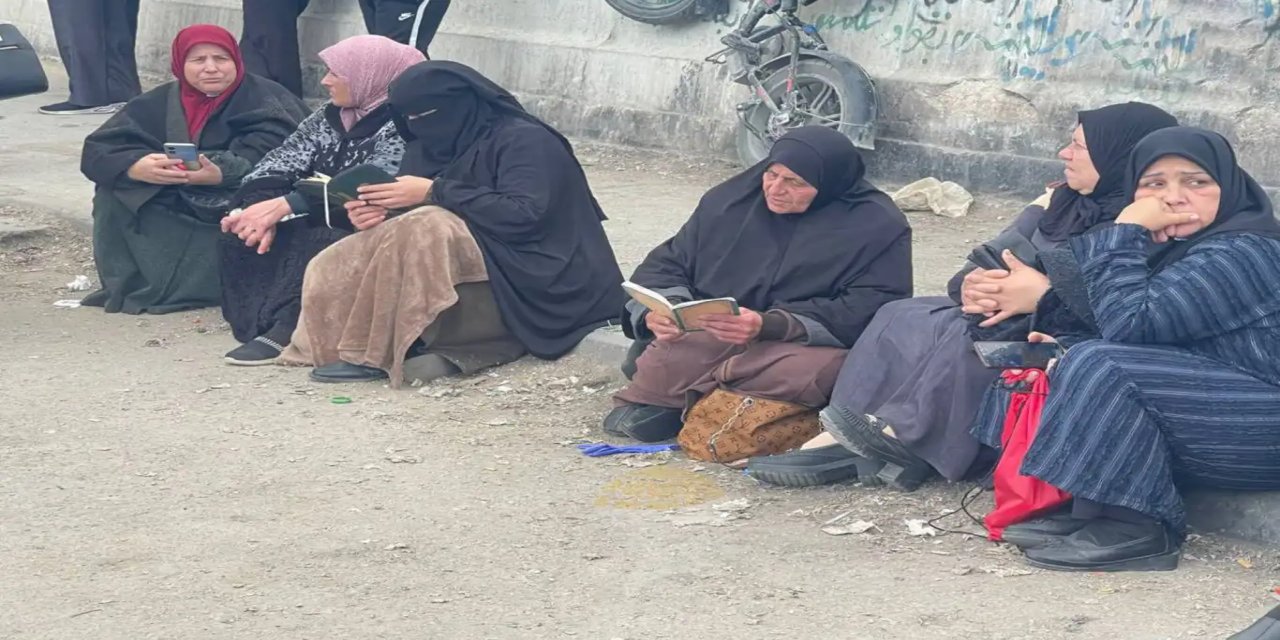 Hejmarê welatên ku dibêjin em ê ji UNRWAyê re ji nû ve fonê bidin zêde dibe