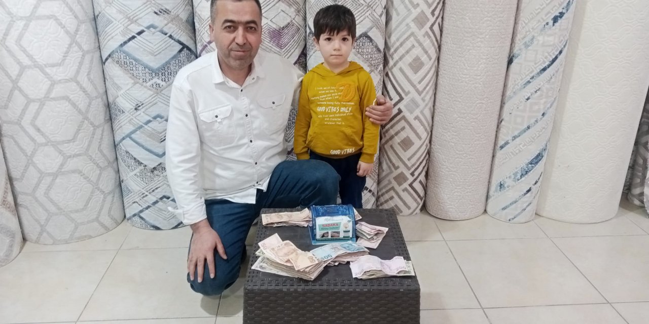 Çınarlı minikler harçlıklarını Gazze'ye bağışladı