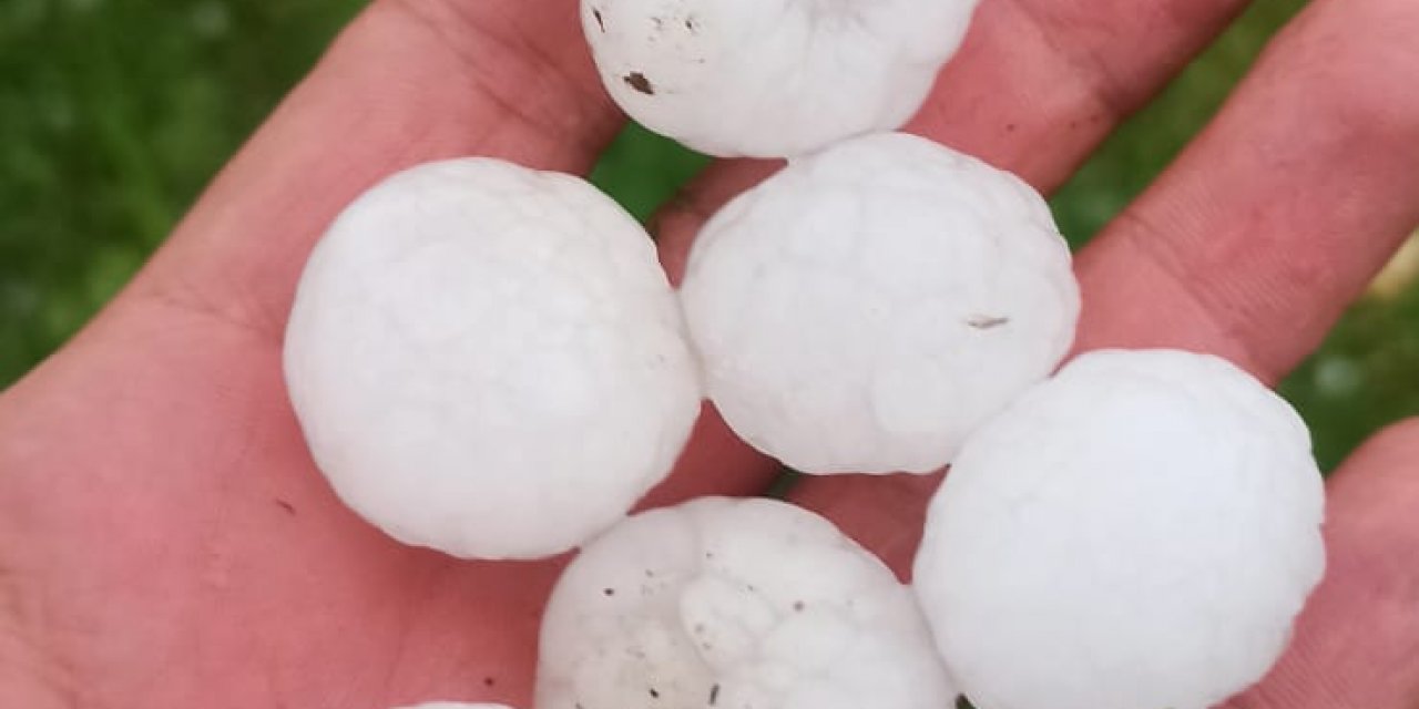 Çınar'da ceviz büyüklüğünde dolu yağdı